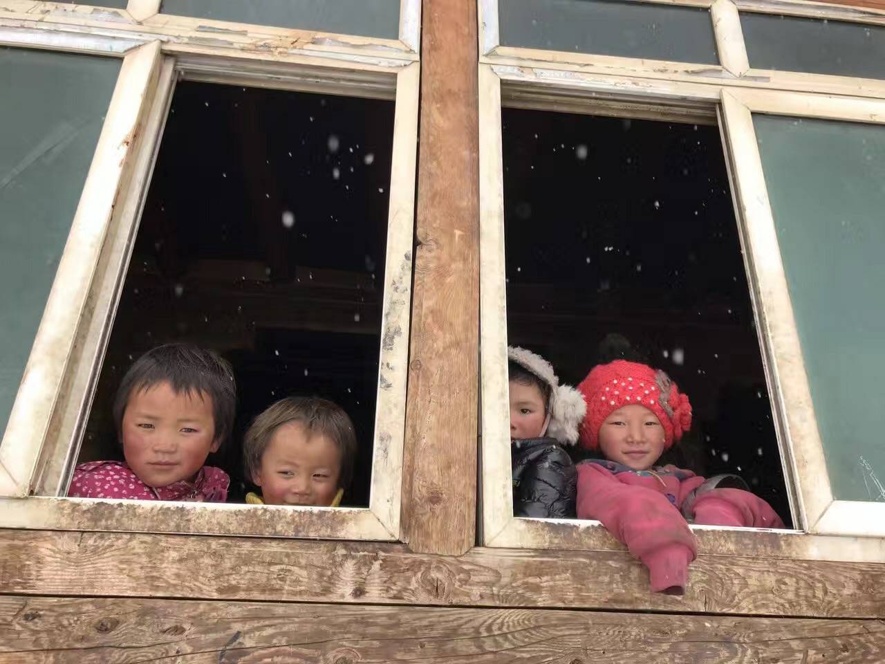 乐动平台-乐动(中国)一站式服务平台公益回顾丨家国同欢月同圆 温暖满载甘孜州(图9) 乐动平台-乐动(中国)一站式服务平台公益回顾丨家国同欢月同圆 温暖满载甘孜州(图9)