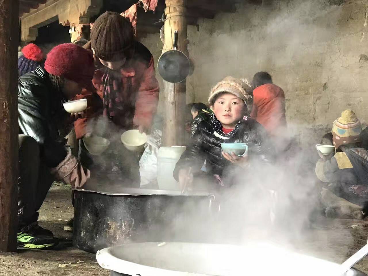 乐动平台-乐动(中国)一站式服务平台公益回顾丨家国同欢月同圆 温暖满载甘孜州(图10) 乐动平台-乐动(中国)一站式服务平台公益回顾丨家国同欢月同圆 温暖满载甘孜州(图10)